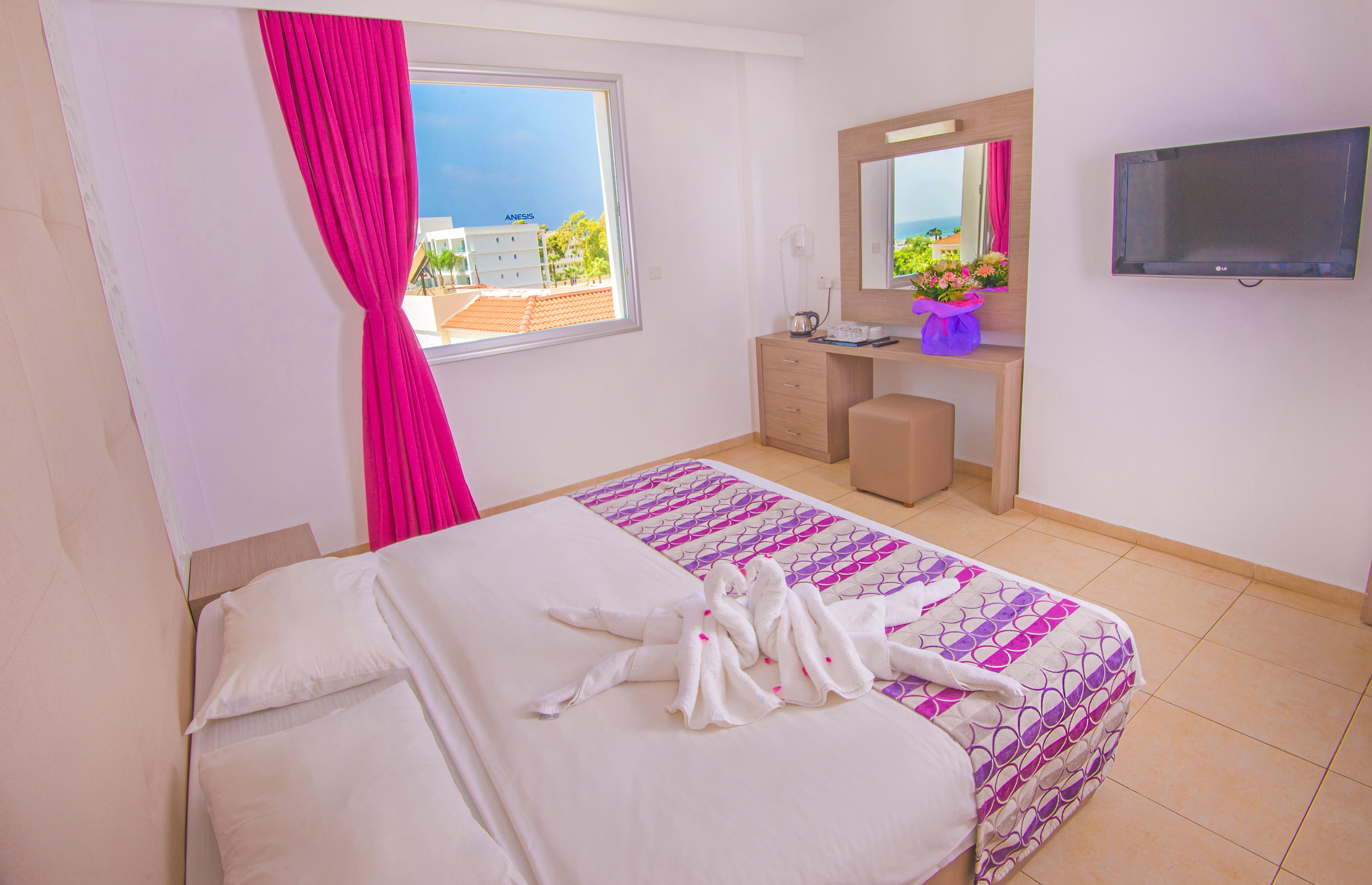 New Famagusta Hotel&Suites Ayia Napa Eksteriør billede