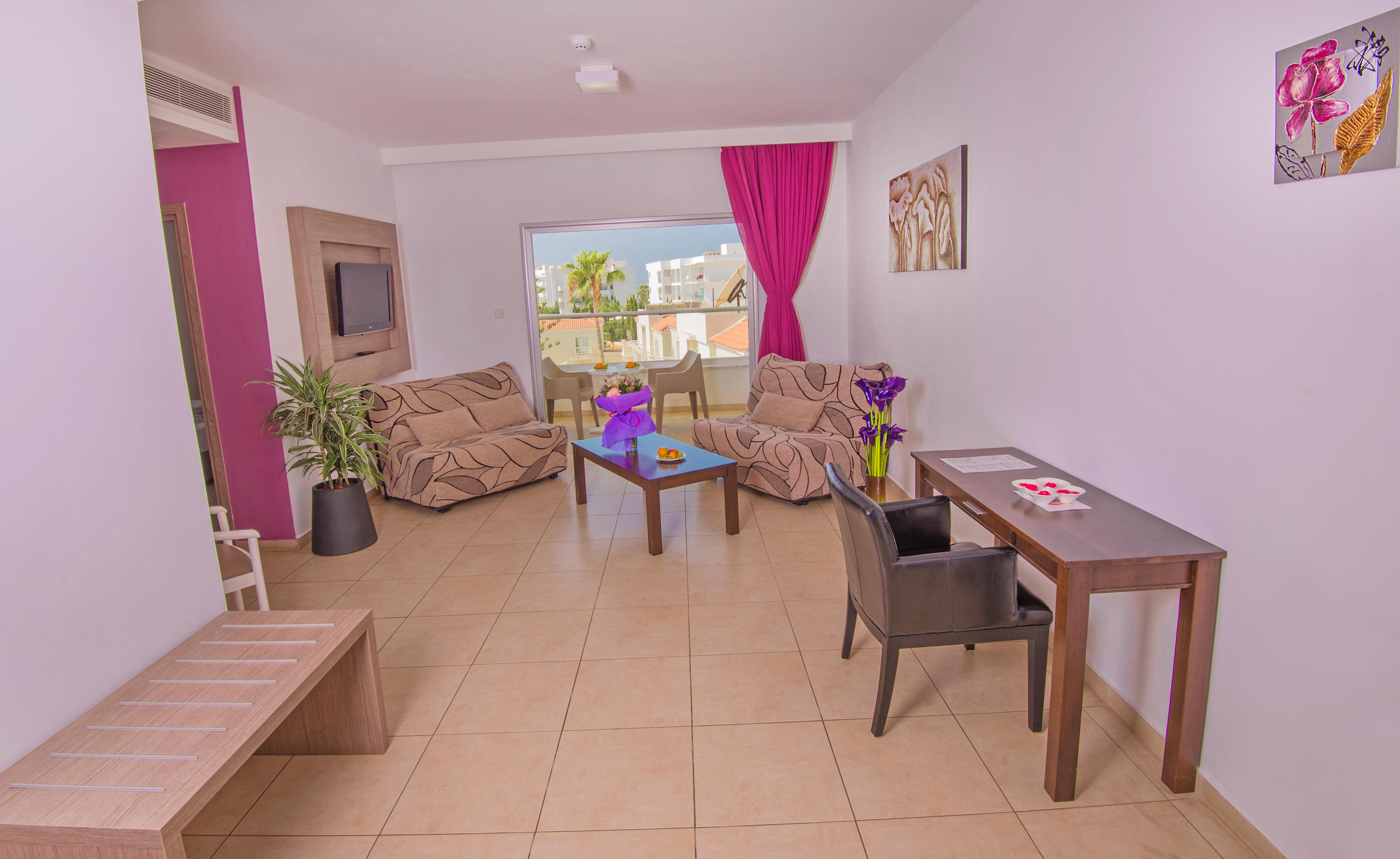 New Famagusta Hotel&Suites Ayia Napa Eksteriør billede