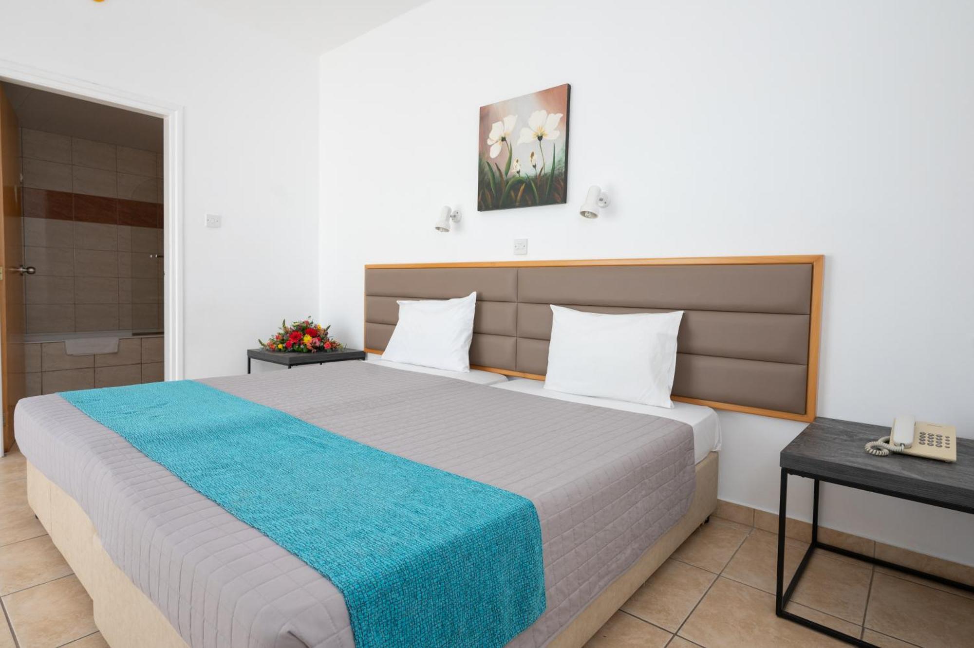 New Famagusta Hotel&Suites Ayia Napa Eksteriør billede
