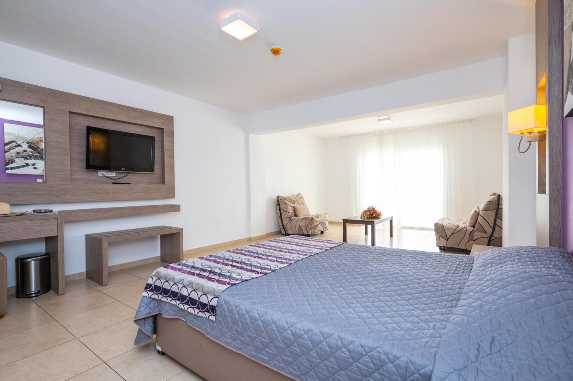 New Famagusta Hotel&Suites Ayia Napa Eksteriør billede