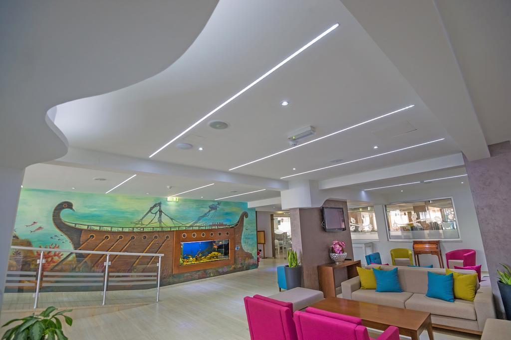 New Famagusta Hotel&Suites Ayia Napa Eksteriør billede